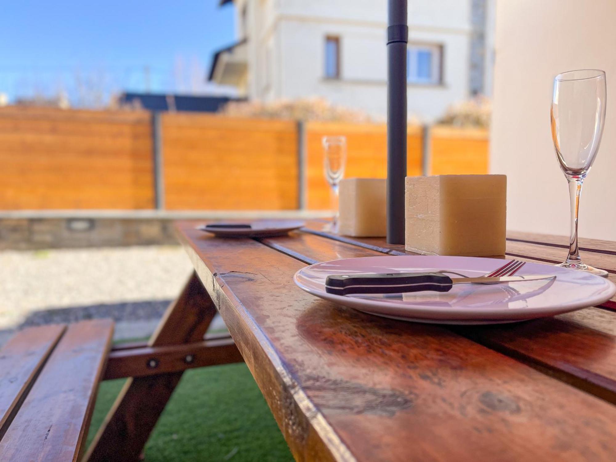 Bonita casa. Gran jardín. Con wifi. Vila Bourg-Madame Exterior foto