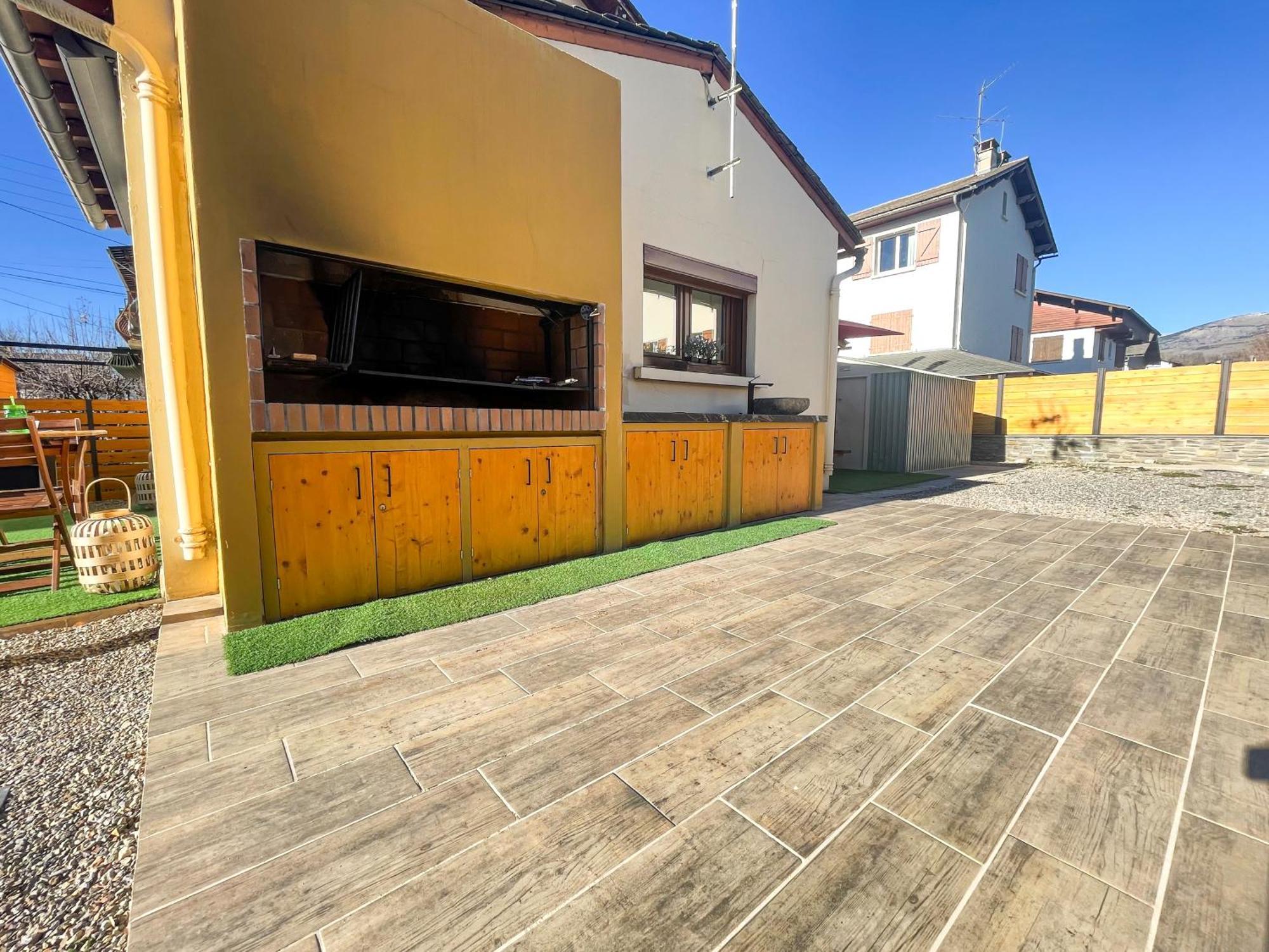 Bonita casa. Gran jardín. Con wifi. Vila Bourg-Madame Exterior foto